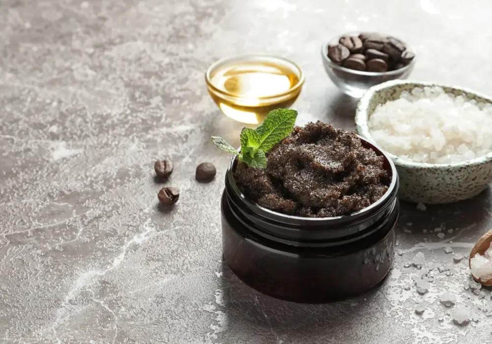 Domowy peeling do twarzy: przepisy i porady dla pięknej cery