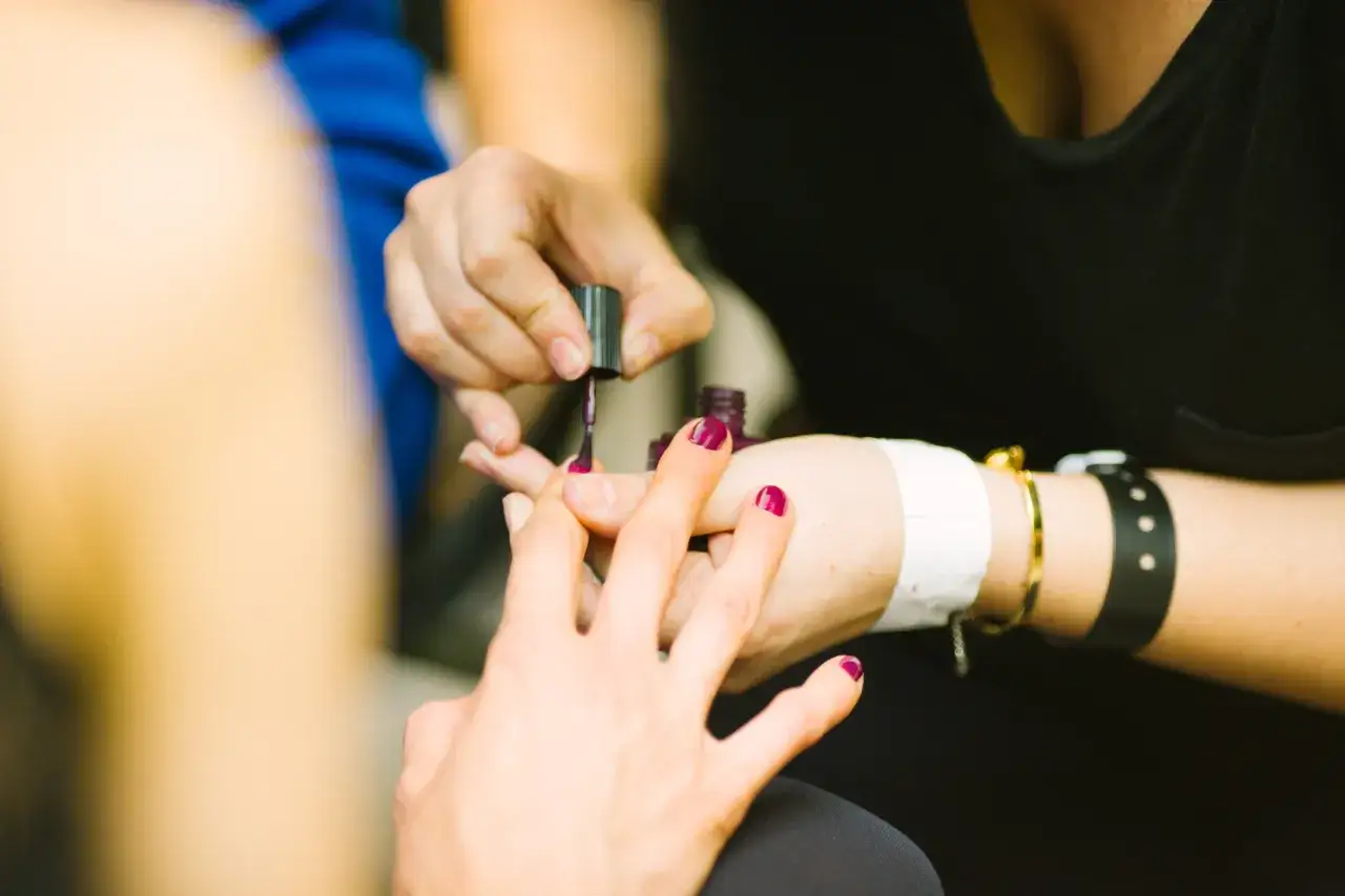 Zdjęcie Najzdrowszy manicure: wybierz metody, które nie niszczą paznokci
