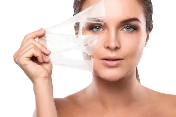 Peeling chemiczny: Co to jest, jak działa i dla kogo?